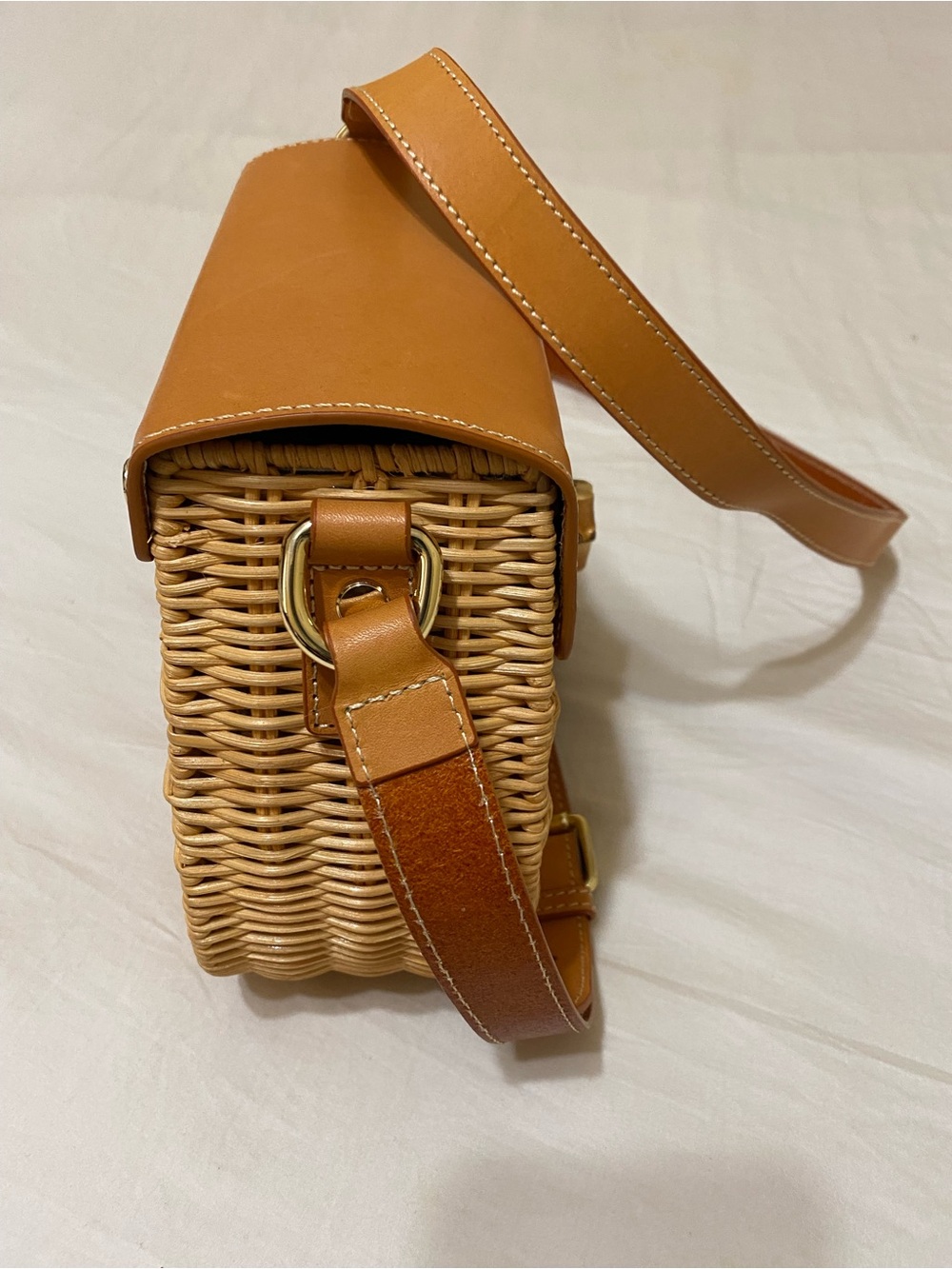 J. McLaughlin Leather and Woven Saddle crossbody Bag Size 3x7x8 - Picture 3 of 15